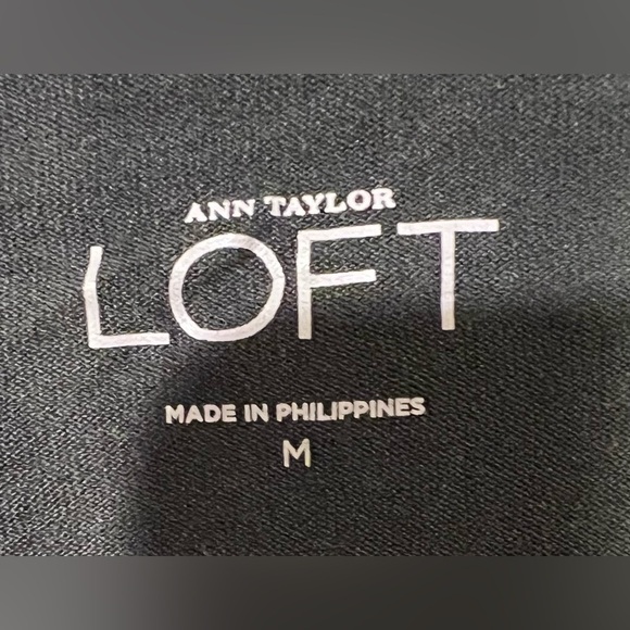 Ann Taylor loft rayon and nylon black tank top blousesize Medium - Picture 4 of 5